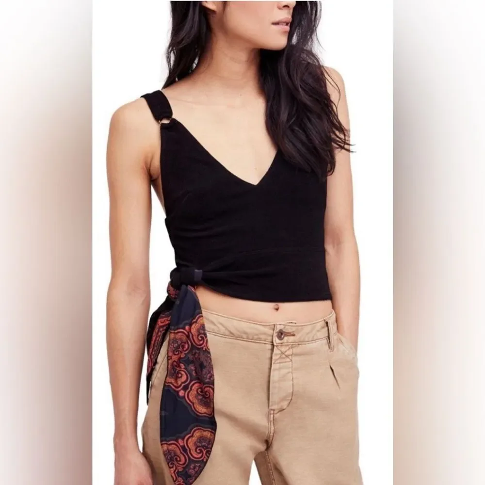 Free People Black Paisley Pop Crop Tank Size Medium EUC